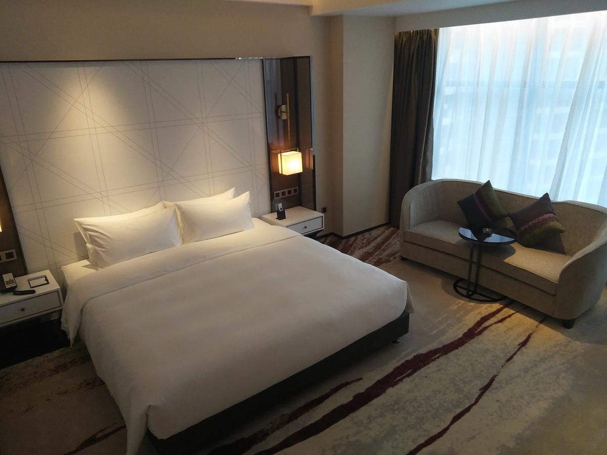 פושאן Brandi Hotel מראה חיצוני תמונה